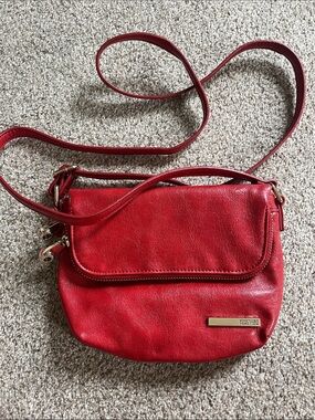 Kenneth Cole Reaction Red Leather Crossbody Bag